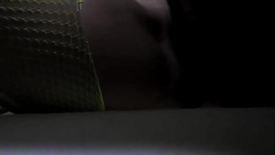 Japonesa casada de bodystocking amarelo goza muito no oral e na metida, e leva porra na buceta